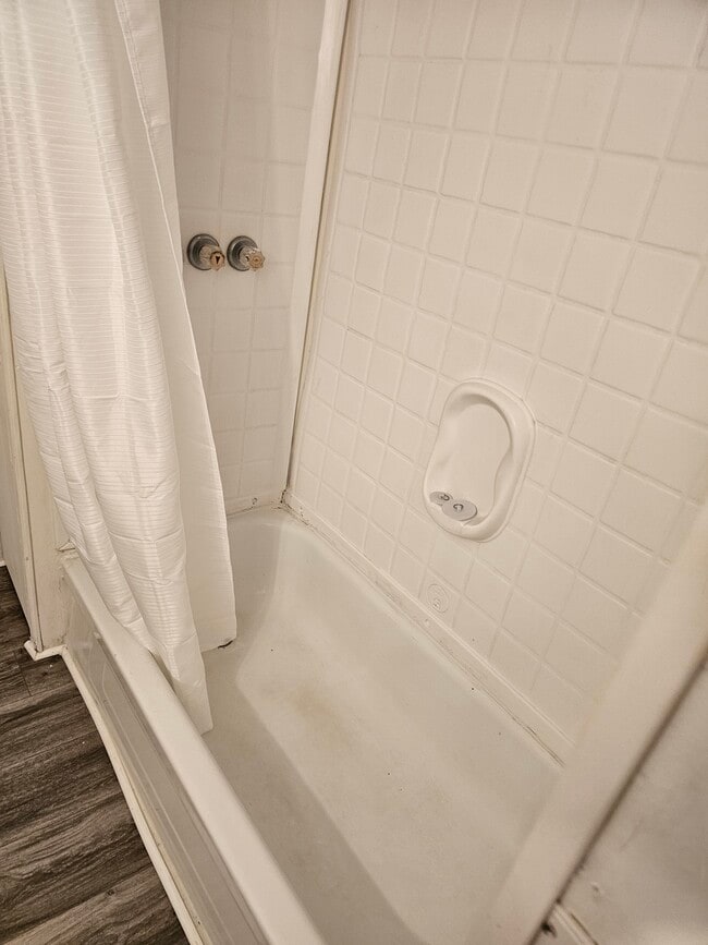 1223 Hickory Ave in Punta Gorda, FL - Building Photo - Building Photo