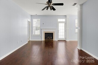 6828 Ayrshire Glen Pl in Charlotte, NC - Building Photo - Building Photo