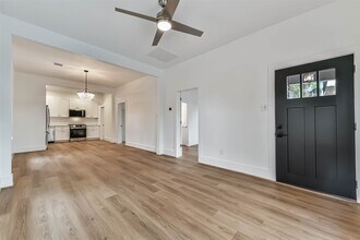 1616 38th St in Galveston, TX - Building Photo - Building Photo