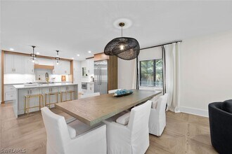 392 7th Ave S in Naples, FL - Building Photo - Building Photo