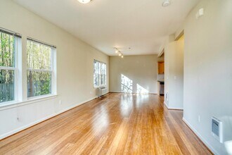 8320 N Princeton St in Portland, OR - Building Photo - Building Photo