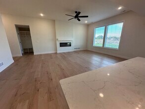 5317 Makana Ln in Columbia, MO - Building Photo - Building Photo