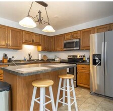 2748 W Parkmoor Ct in Appleton, WI - Building Photo - Building Photo
