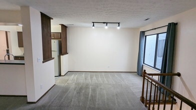 70 Twilight Dr, Unit 70 in Fairfield, OH - Foto de edificio - Building Photo