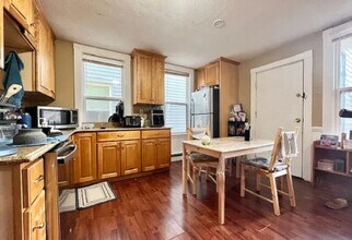 8 Eldora St, Unit #2 in Boston, MA - Building Photo - Building Photo