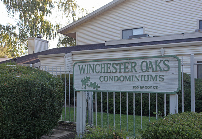 Winchester Oaks Condominiums in Lodi, CA - Building Photo - Building Photo