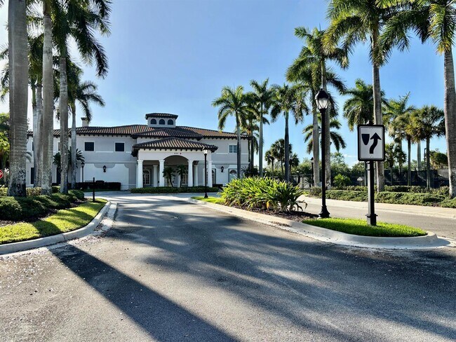 5865 NW 125th Ave in Coral Springs, FL - Foto de edificio - Building Photo