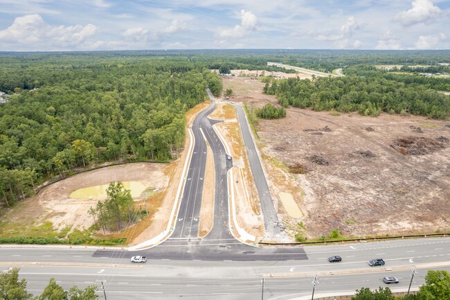 13400 Genito Rd in Midlothian, VA - Building Photo - Building Photo