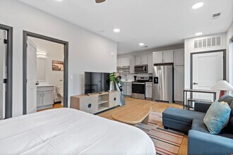 423 E Michigan St in Indianapolis, IN - Building Photo - Building Photo