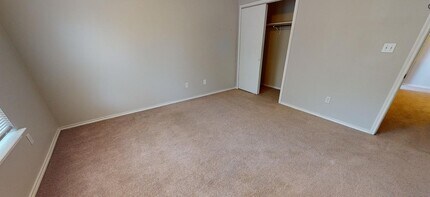 7900 Rosenberry Dr in Austin, TX - Building Photo - Building Photo