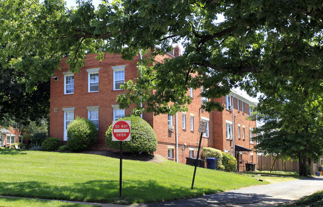 918 Jefferson St in Alexandria, VA - Building Photo - Building Photo