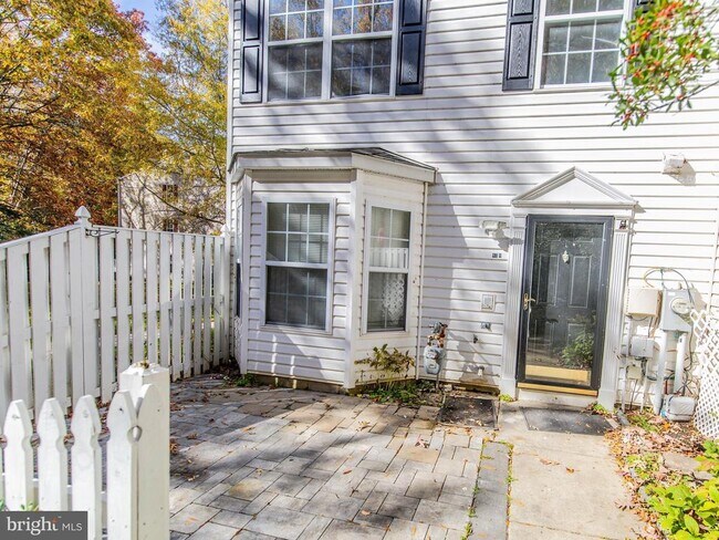 40 Amberstone Ct in Annapolis, MD - Building Photo - Building Photo