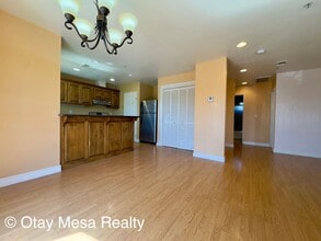 1061 Saturn Blvd in San Diego, CA - Building Photo - Building Photo