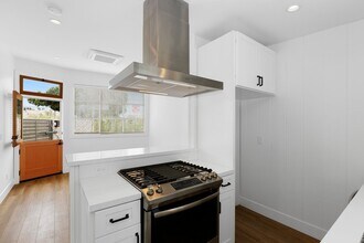 1636-1638 Santa Ana Ave in Costa Mesa, CA - Building Photo - Building Photo