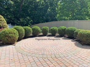 11507 Rolling Green Ct in Hagerstown, MD - Building Photo - Building Photo