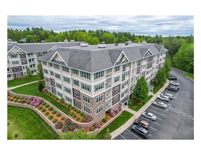 property at 10 Braemoor Woods Rd