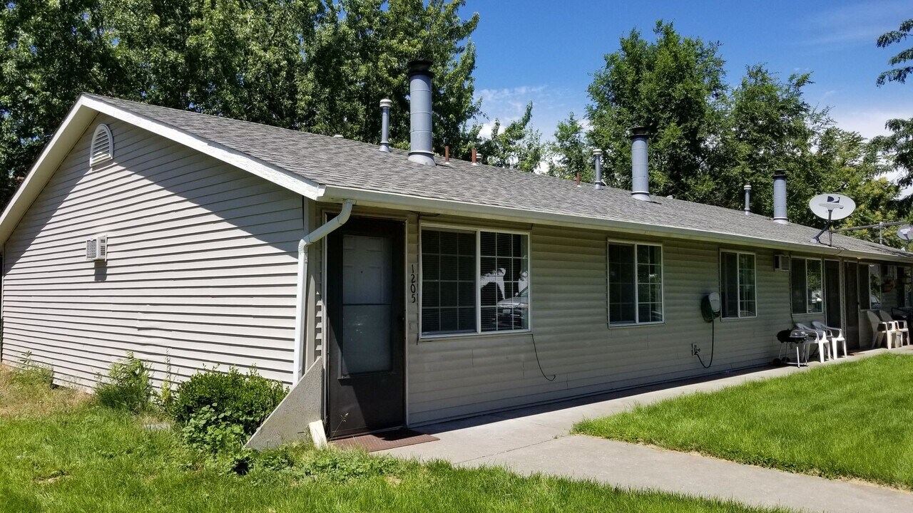 1205 N Cook St in Spokane, WA - Building Photo