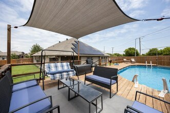 2133 Blakely Ct in Fort Worth, TX - Building Photo - Building Photo