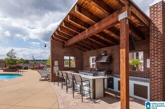 1840 Oxmoor Rd in Homewood, AL - Building Photo - Building Photo