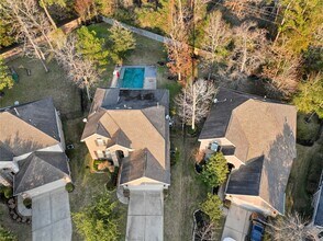 131 N Hawkhurst Cir in Magnolia, TX - Building Photo - Building Photo