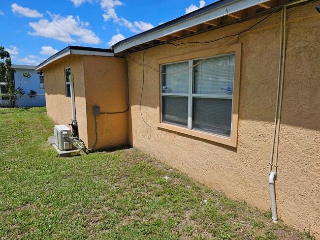 603 Doby Ave in Orlando, FL - Building Photo - Building Photo