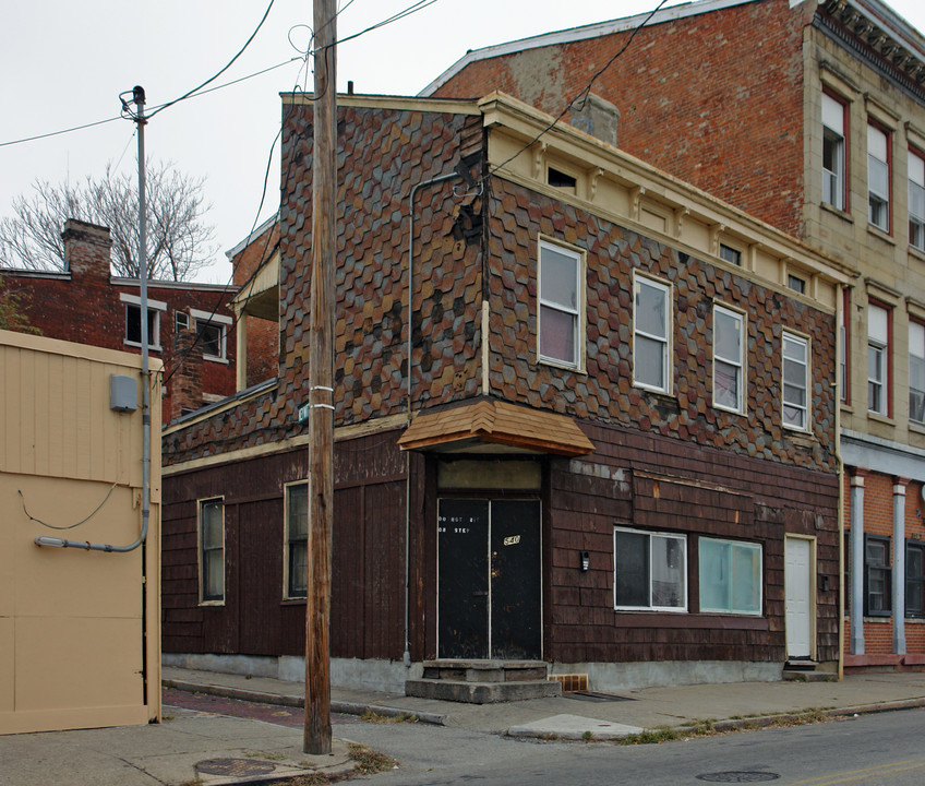 540 Findlay St in Cincinnati, OH - Foto de edificio