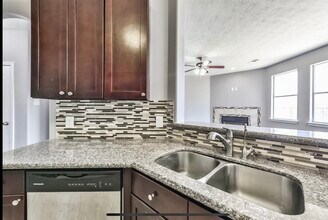 21103 Mt Crest Ct in Houston, TX - Building Photo - Building Photo