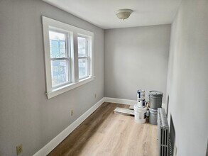 31 Kenberma Rd in Boston, MA - Building Photo - Building Photo