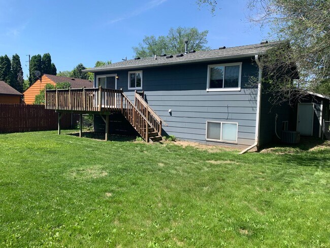 3108 E River Rd NE in Rochester, MN - Building Photo - Building Photo