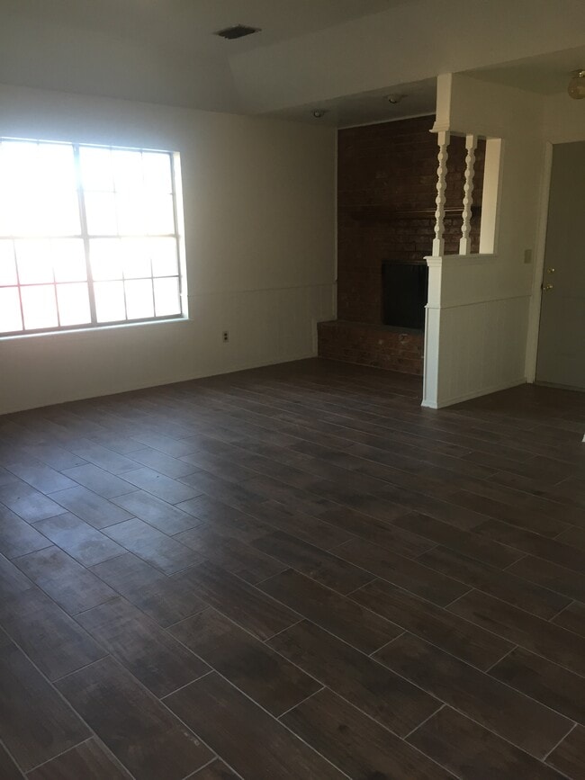 property at 1015 Sugarloaf Dr