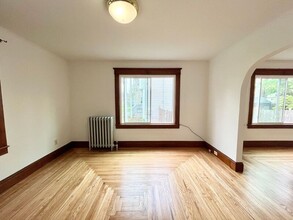 24 Upland St in Springfield, MA - Building Photo - Building Photo