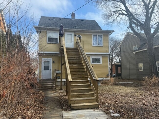 property at 3112 Fremont Ave S