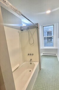 2213 W Tioga St, Unit 2B photo'