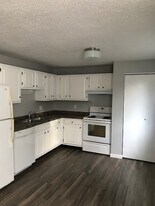 422 N 1st St, Unit 1 in West Branch, IA - Building Photo