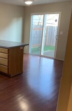 1316 Bluegrass St SE in Salem, OR - Building Photo - Building Photo