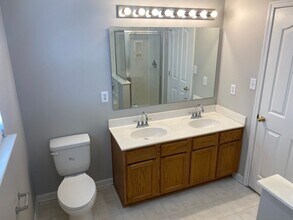 3019 Morning Mist Ln in Charlotte, NC - Building Photo - Building Photo