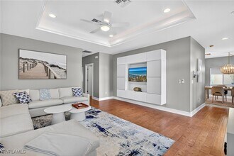 740 5th Ave N in Naples, FL - Building Photo - Building Photo