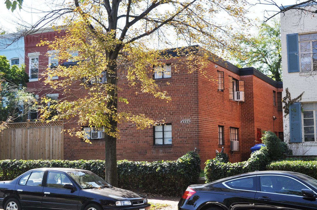 422 6th St NE in Washington, DC - Building Photo