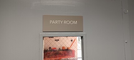 2311 Pimmit Dr, Unit 812E in Falls Church, VA - Building Photo - Building Photo