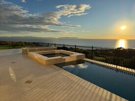 31909 Emerald View Dr in Rancho Palos Verdes, CA - Building Photo