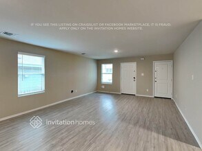 7319 Avila Vis in San Antonio, TX - Building Photo - Building Photo