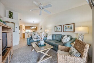 1325 Mainsail Dr in Naples, FL - Building Photo - Building Photo