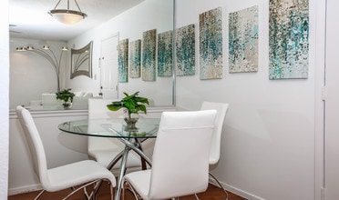 Hidden Lake in Orlando, FL - Foto de edificio - Interior Photo