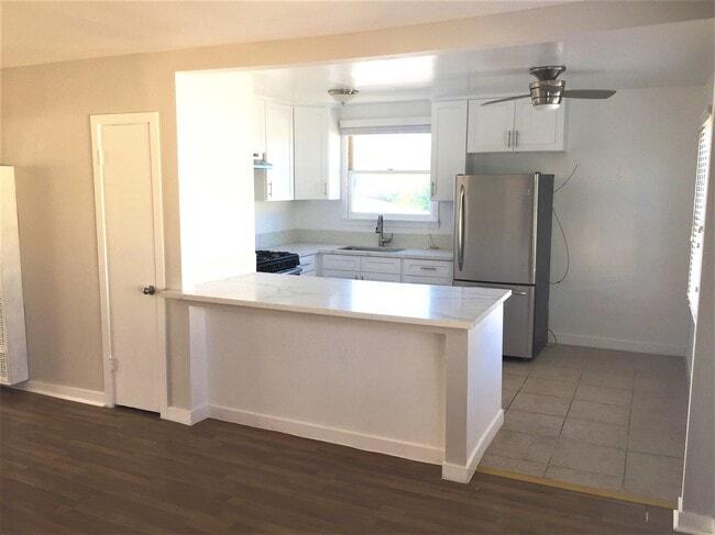 12641 Vanowen St, Unit A, Unit A