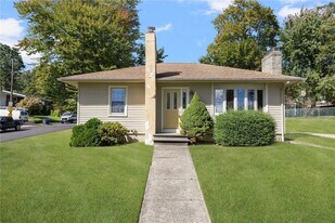 50 Memorial Ave in Johnston, RI - Building Photo