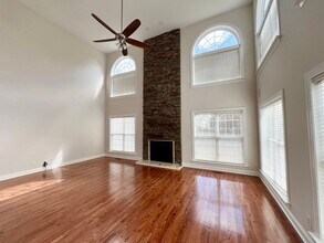 1303 Harvard Ct in Elon, NC - Building Photo - Building Photo