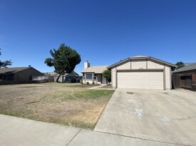 1039 Califa Dr in Chowchilla, CA - Building Photo