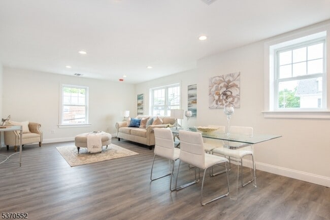 35 2nd St in Fanwood, NJ - Building Photo - Building Photo