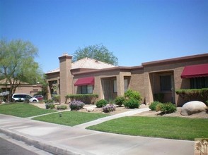 42990 Park Pl in Palm Desert, CA - Building Photo - Building Photo