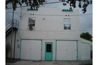 Fillmore Place in Hollywood, FL - Building Photo - Building Photo